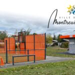 Image de la structure de sport Mouvroc, installée au coeur de l'espace sportif de Montreuil-Bellay. On peut voir la structure dans son ensemble, avec ses différents équipements sportifs.